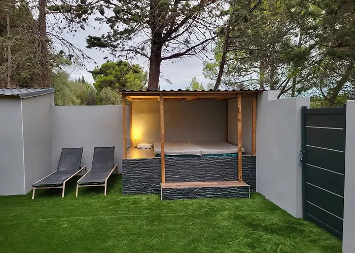 Jacuzzi * ナルボンヌ